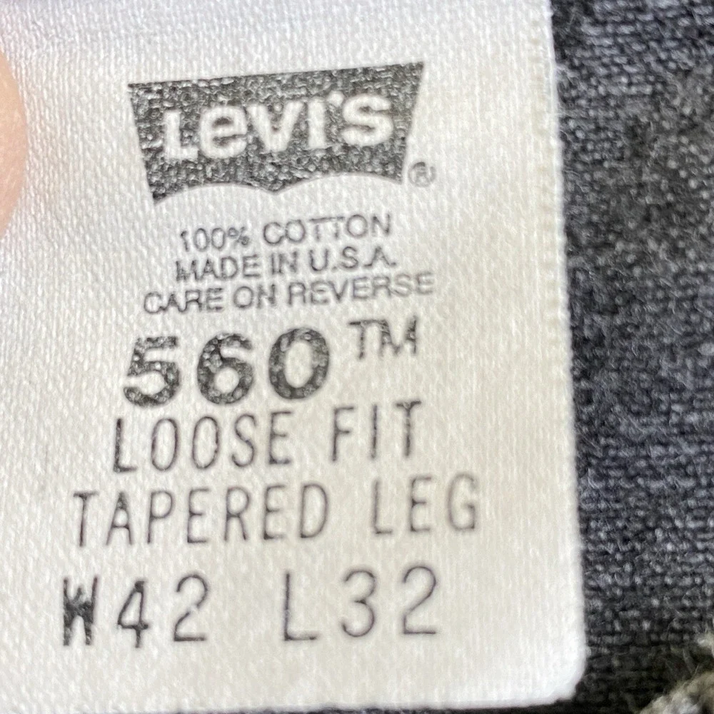 VTG Levis 560 Jeans Men Black 42x32 Loose Fit Tapered USA Made 90s Y2K Grunge